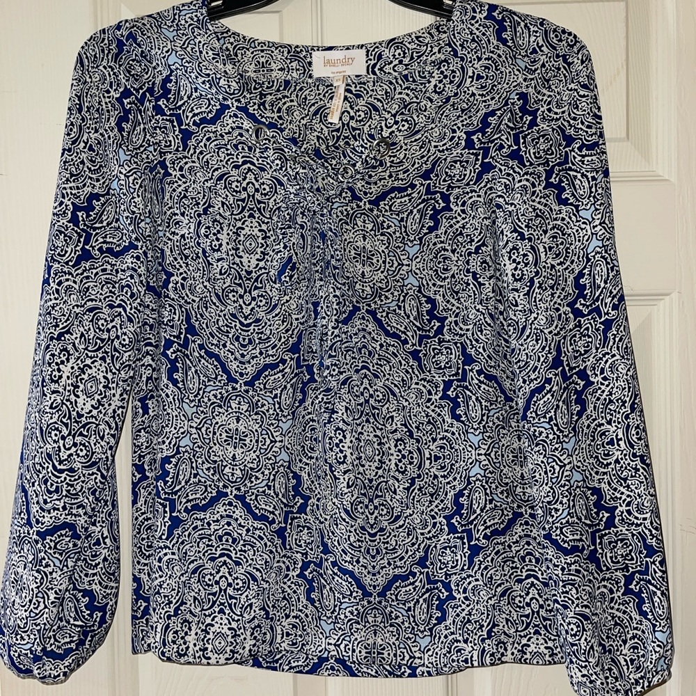 Beautiful patterned long sleeve